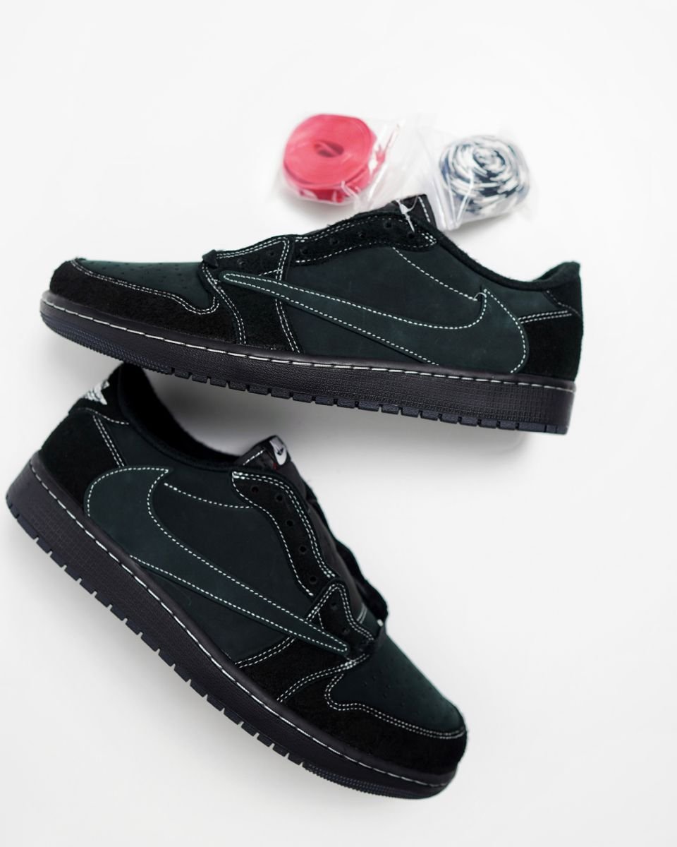 Travis Scott Nike air Jordan 1 Black Phantom